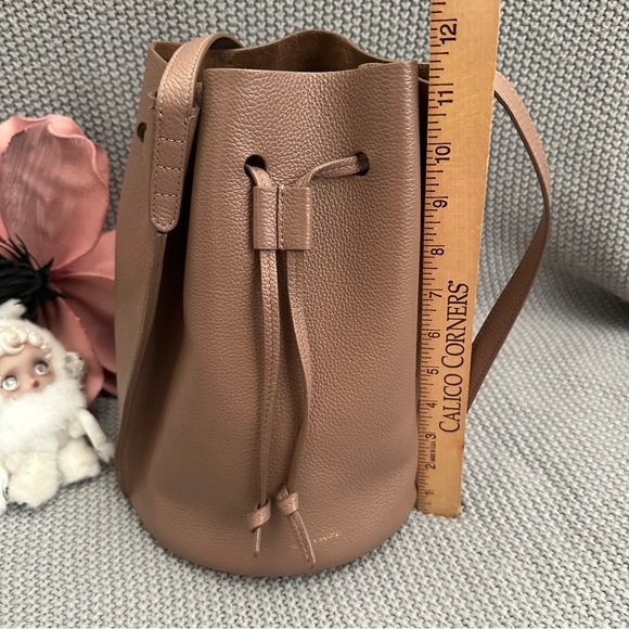 MANSUR GAVRIEL Biscotti Tan Drawstring Champagne Bucket Bag Purse - Picture 12 of 15